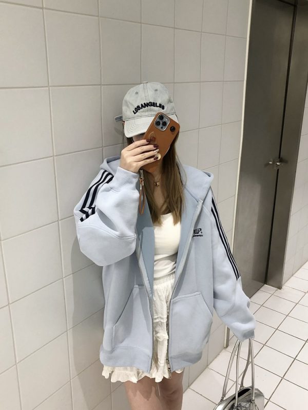 Vintage-Inspired Hooded Cardigan Sweatshirt for Couples - Unisex Loose Fit Zipper Jacket in Nostalgic Sports Style for Back to School
