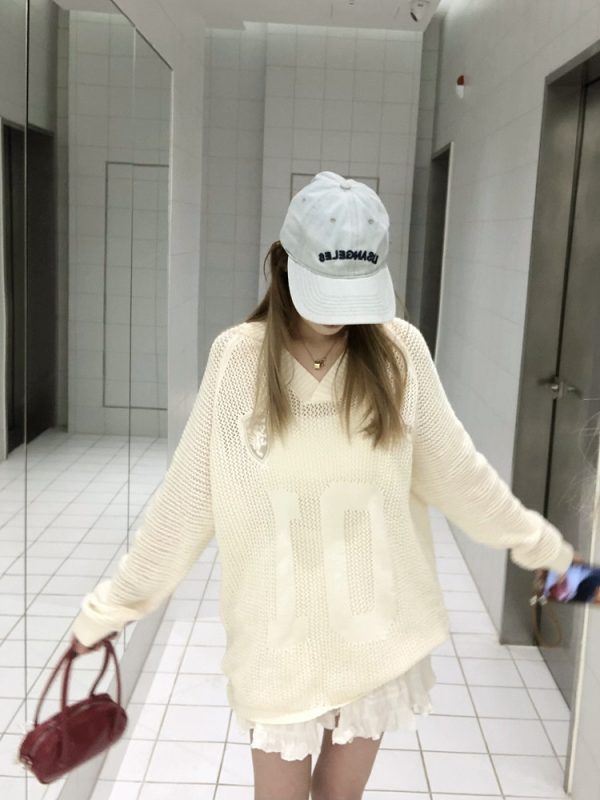 Vintage-Inspired Loose Fit V-Neck Sweater with Digital Print, Long Sleeve Knitted Top, Ballet Style Hollow Design
