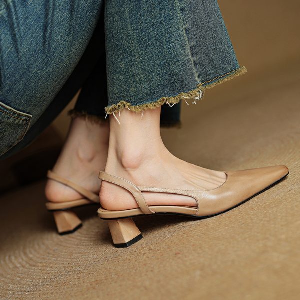 Vintage-Inspired Minimalist Genuine Leather Mid-Heel Sandals for Women - Hollow Design, Commuting Friendly, Chic OL Style