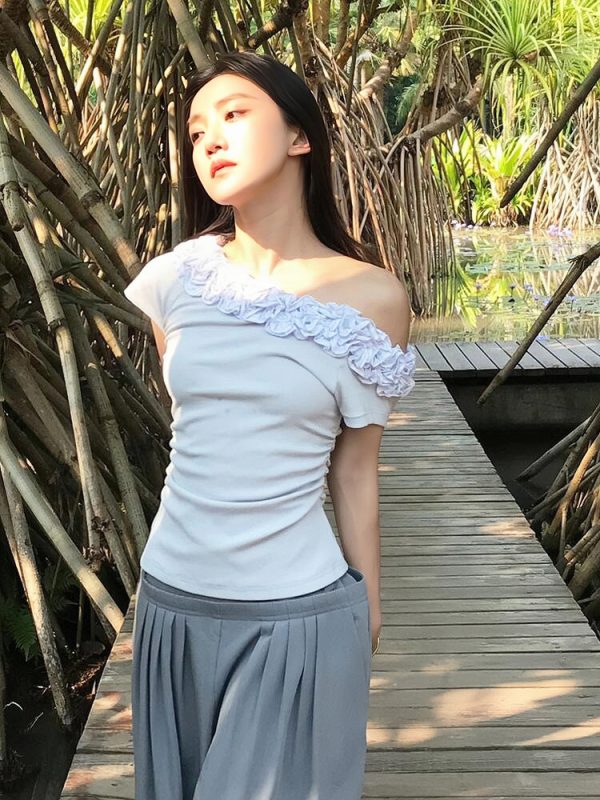 Vintage Off-Shoulder T-Shirt for Women - Summer Multi-Layer Lace, Slim Fit, Short Sleeves, Trendy Niche Design
