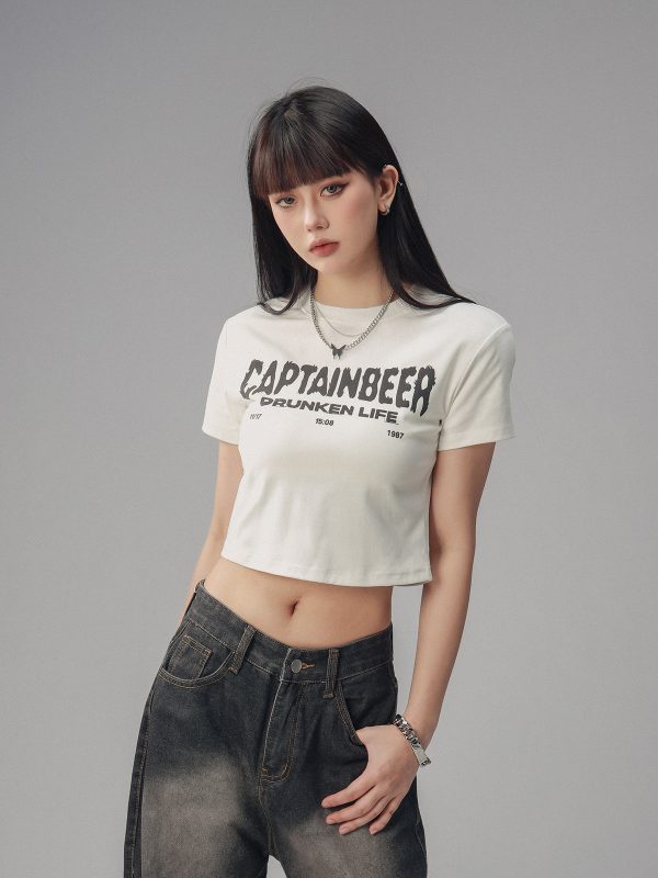 Vintage Slim Fit Cropped T-Shirt for Women - American Beer Team Captain Design, Summer Dance Style, Trendy Short Sleeve Top