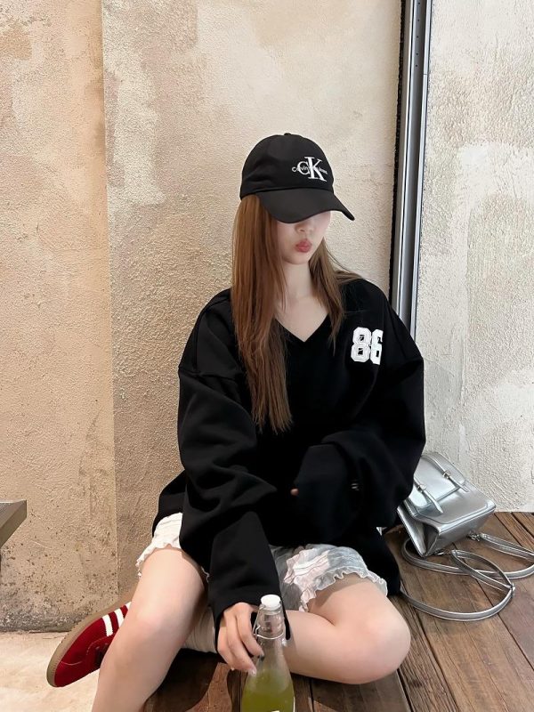 Vintage V-Neck Sweatshirt for Men and Women, Loose Casual Long Sleeve Jersey Jacket, Fall Fashion Essential