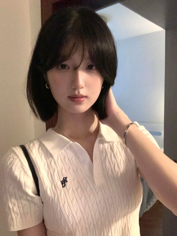 Vintage White Cropped Polo Collar T-Shirt with Twisted Floral Design - Short Sleeve Slim-Fit Women's Summer Top