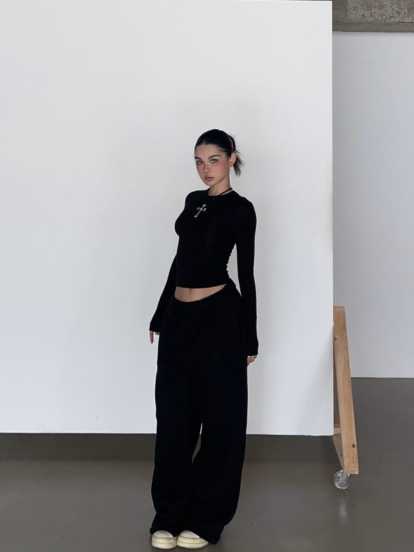 Warm Velvet Slim Fit Fitted Top - Soft Plush Waist-Defining Design - 90s Inspired - Available in 4 Colors