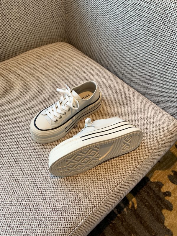 White Lace-Up Genuine Leather Sneakers for Women - Versatile Round Toe Thick Sole Casual Shoes for Spring 2025 Style