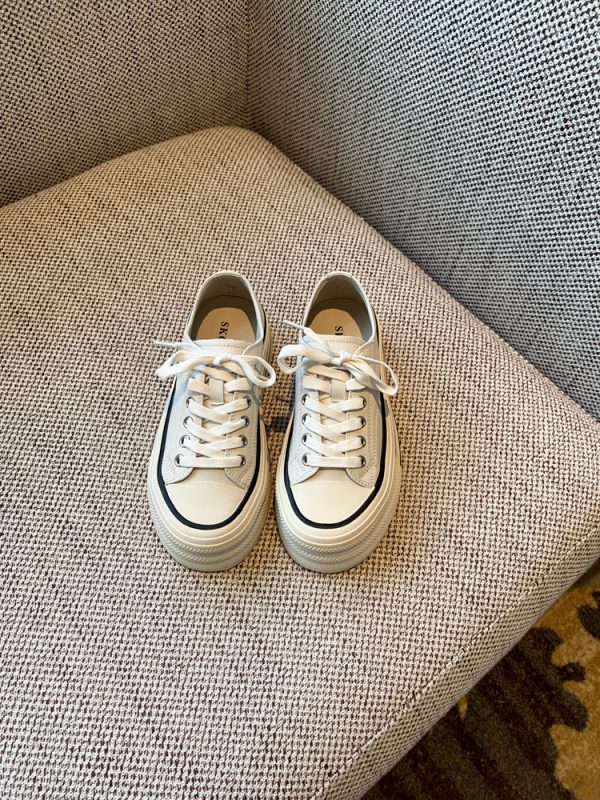 White Lace-Up Genuine Leather Sneakers for Women - Versatile Round Toe Thick Sole Casual Shoes for Spring 2025 Style