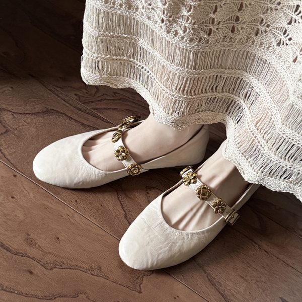 White Mary Jane Women's Flats - Exquisite Soft Comfortable Shallow Mouth Shoes for Stylish Everyday Wear