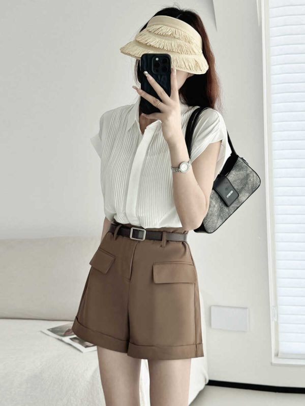White Pleated Short-Sleeve Shirt for Women - Loose Fit, Single-Breasted, Skin-Friendly, Slimming Summer Casual Top