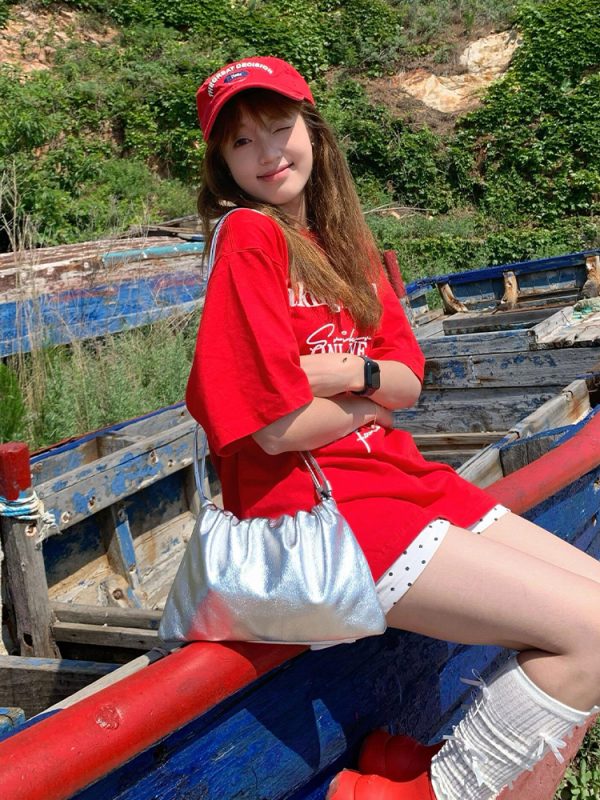 Women's American Retro Letter Print T-Shirt, Heavyweight Cotton Short Sleeve, Trendy Clean Fit Red Top for Summer Style