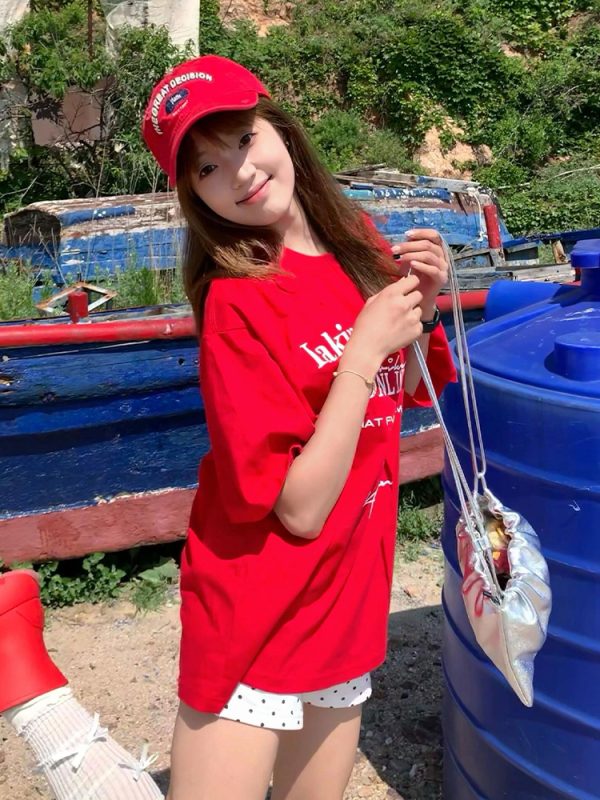 Women's American Retro Letter Print T-Shirt, Heavyweight Cotton Short Sleeve, Trendy Clean Fit Red Top for Summer Style