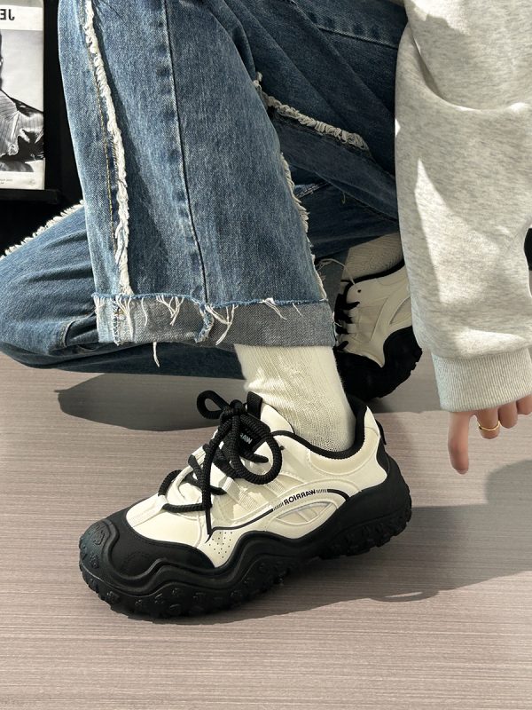 Women's Breathable Soft Sole Mesh Mountaineering Shoes - Versatile Black and White Old Daddy Style for Summer 2025