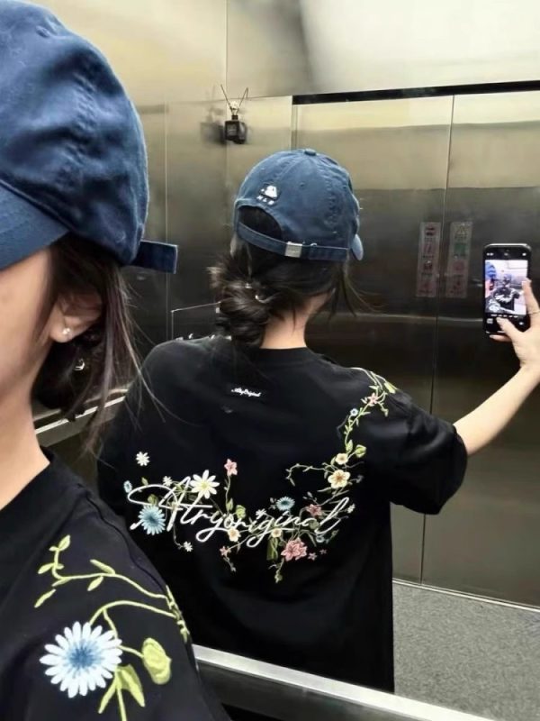 Women's Gray Floral Embroidered High Street T-Shirt - Summer Short Sleeve Heavyweight Cotton Top, Trendy American Style