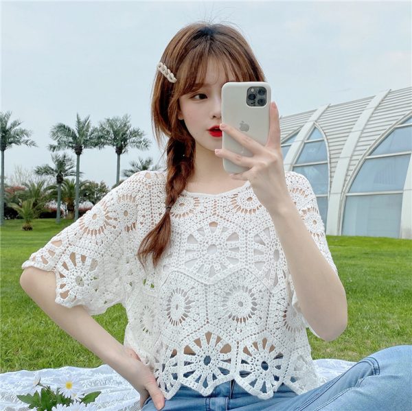 Women's Lace Pullover Top - Short Sleeve Sun Protection Shawl Cover-Up - Stylish Summer Fashion