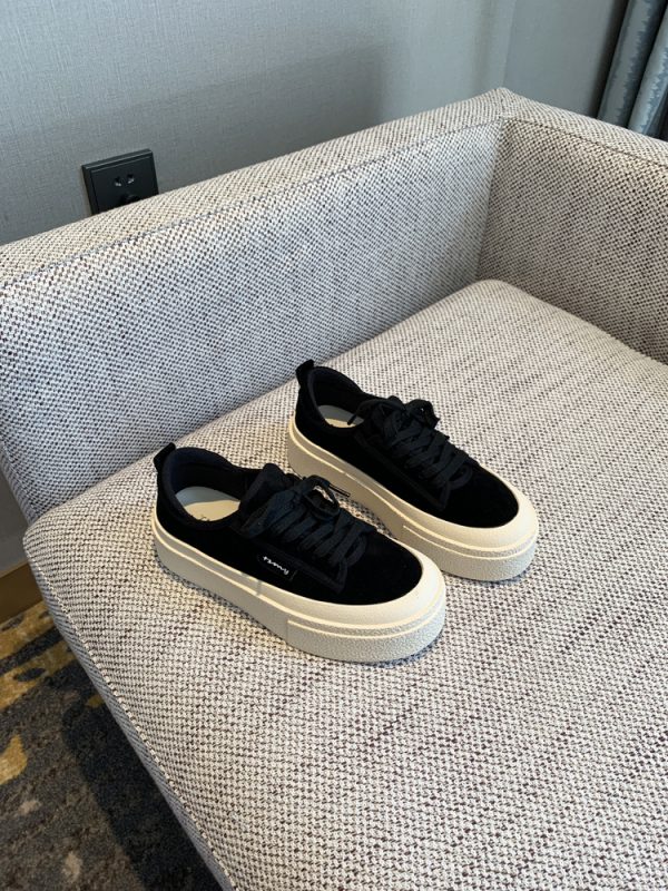 Women's Lace-Up Leopard Print Sneakers, Suede & Genuine Leather, Thick-Soled Casual Shoes, Trendy Spring 2025 Fashion Footwear