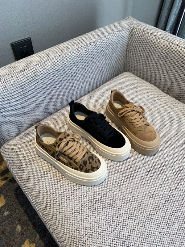 Women's Lace-Up Leopard Print Sneakers, Suede & Genuine Leather, Thick-Soled Casual Shoes, Trendy Spring 2025 Fashion Footwear