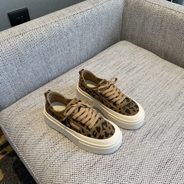 Women's Lace-Up Leopard Print Sneakers, Suede & Genuine Leather, Thick-Soled Casual Shoes, Trendy Spring 2025 Fashion Footwear