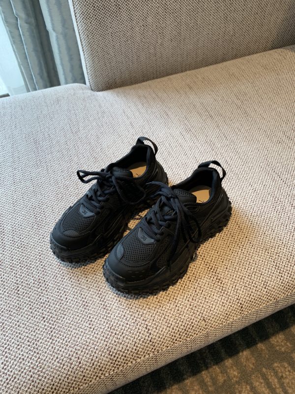 Women's Lace-Up Mesh Sports Leisure Shoes - Breathable Genuine Leather Thick-Soled Dad Sneakers for Spring 2025