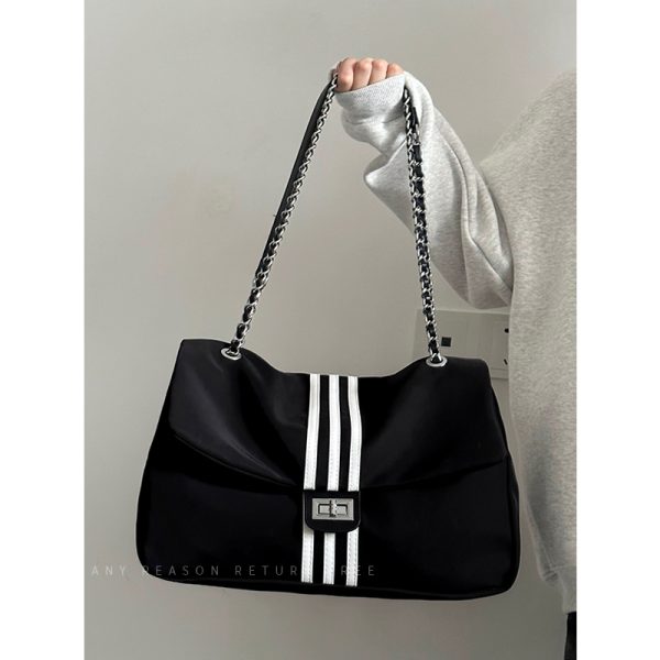 Women's Large Capacity Nylon Canvas Chain Tote Bag - 2024 New Commuting Crossbody Wanderer Style