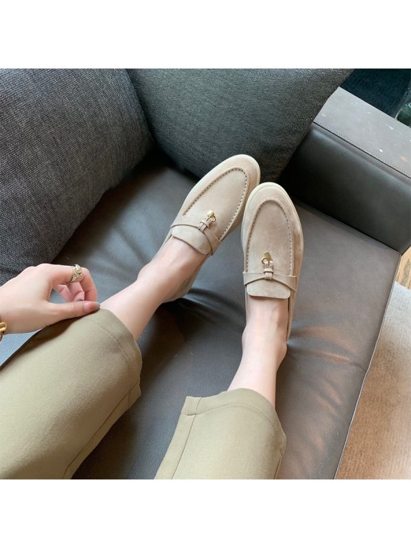 Women's Sheepskin Tassel Lock Loafers - Flat Slip-On Cashmere Flats for Versatile Everyday Style
