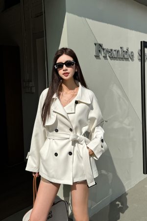 Women's Short Black Windbreaker Coat with Waist Tie, Casual Cardigan Style, Lapel Collar, Long Sleeves for Spring and Autumn