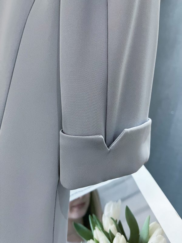 Womenâ€™s Slim Fit Blue Blazer Jacket with Seven-Point Sleeves - Trendy Spring/Summer Commuter Style 2025