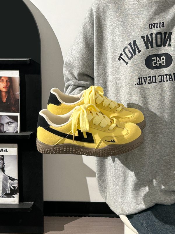 Women's Soft-Soled White Sneakers - Trendy Mesh Breathable Board Shoes for Summer 2025, Korean Style, Ins Fashion