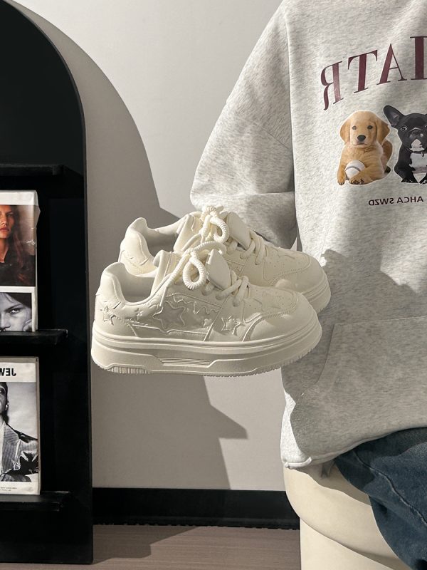 Women's Spring Thick-Soled White Sneakers, Versatile Minimalist Design, Niche Big Toe Shoes for a Trendy Look