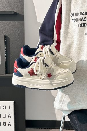Women's Spring Thick-Soled White Sneakers, Versatile Minimalist Design, Niche Big Toe Shoes for a Trendy Look