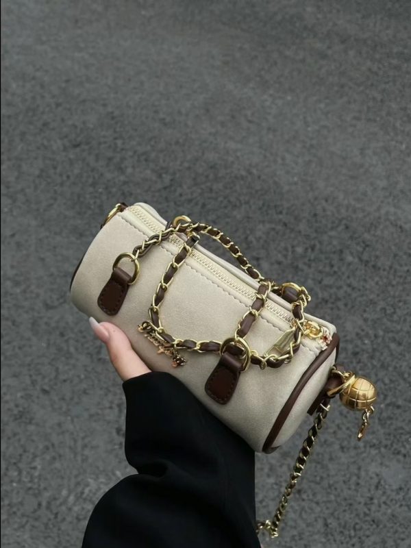 Women's Suede Handheld Round Tube Bag - Summer 2023 Niche Design Underarm Chain Crossbody Bag with High-Quality Texture