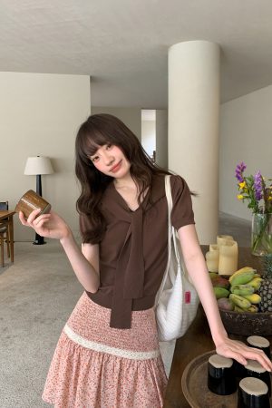 Women's Summer 2025 Irregular Flowing Tie-Knit V-Neck Short Sleeve T-Shirt - Trendy French Style