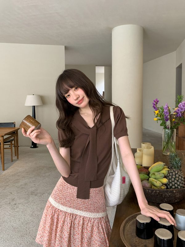 Women's Summer 2025 Irregular Flowing Tie-Knit V-Neck Short Sleeve T-Shirt - Trendy French Style