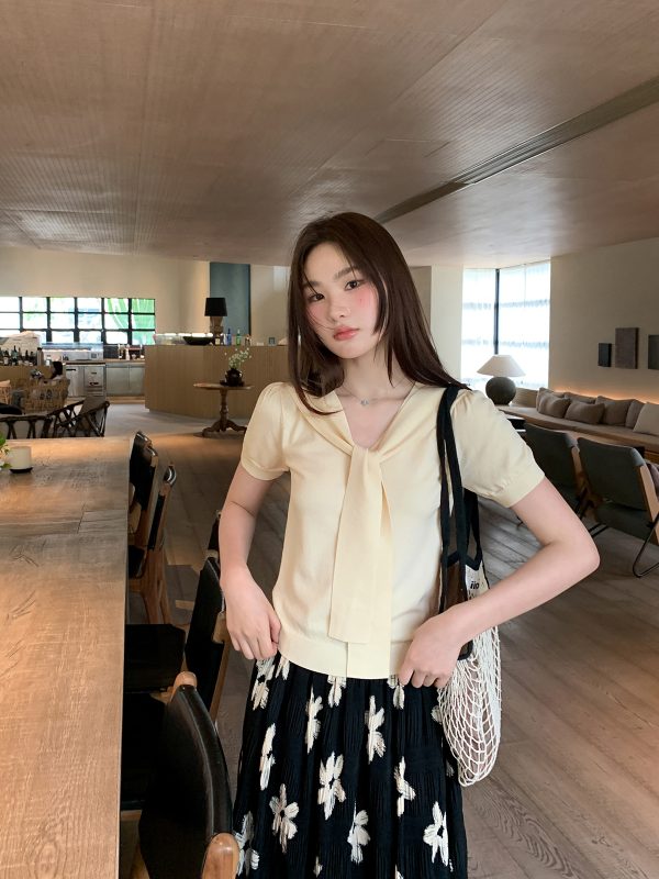 Women's Summer 2025 Irregular Flowing Tie-Knit V-Neck Short Sleeve T-Shirt - Trendy French Style