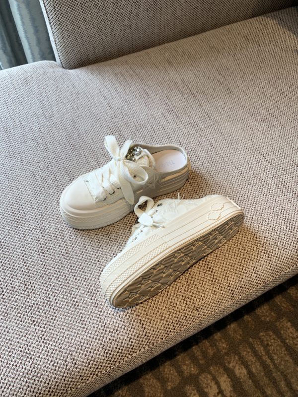 Women's Thick-Soled Lace-Up Canvas Slippers - Versatile Casual Half-Drag Sandals for Spring 2025 Fashion