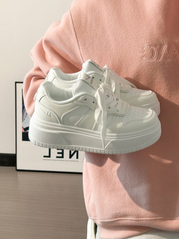 Women's Thick-Soled White Shoes, Breathable Retro Korean Style Big Toe Design, Height-Increasing Versatile Bread Shoes