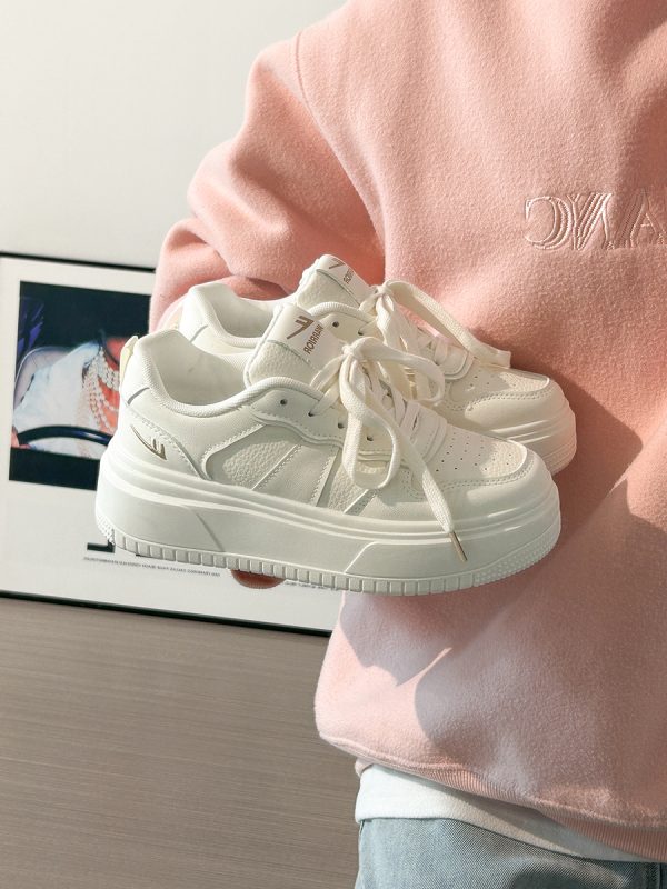 Women's Thick-Soled White Shoes, Breathable Retro Korean Style Big Toe Design, Height-Increasing Versatile Bread Shoes
