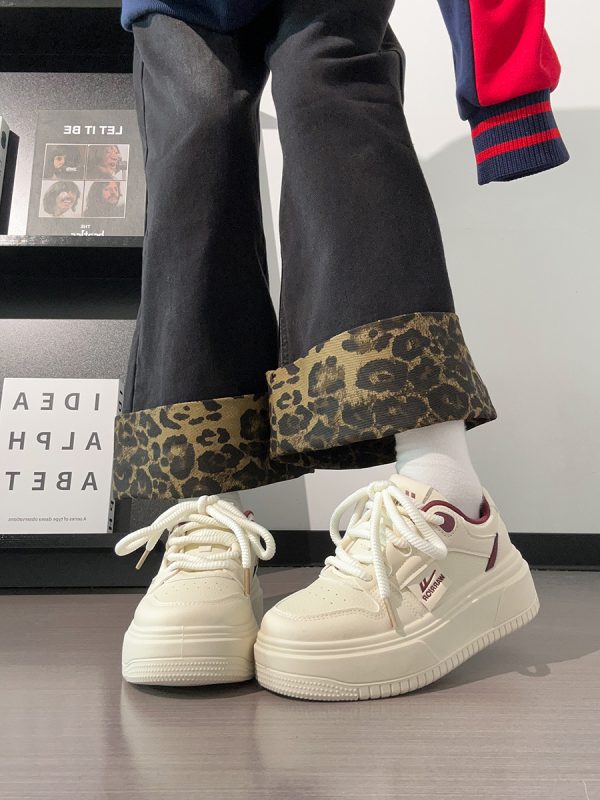 Women's Thick-Soled White Shoes, Breathable Retro Korean Style Big Toe Design, Height-Increasing Versatile Bread Shoes