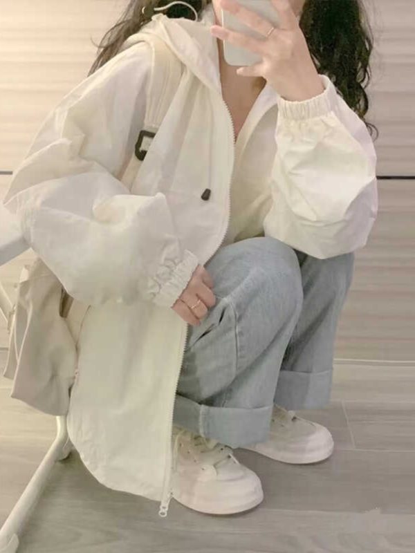 Women's Vintage Chic Lightweight White Sun Protection Jacket with Hood, Short Cardigan for Junior High and High School Students