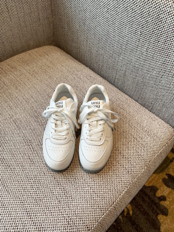 Women's White Genuine Leather Sneakers - Retro 2025 Training Shoes, Lightweight Thick Sole, Non-Slip Casual Sports Footwear