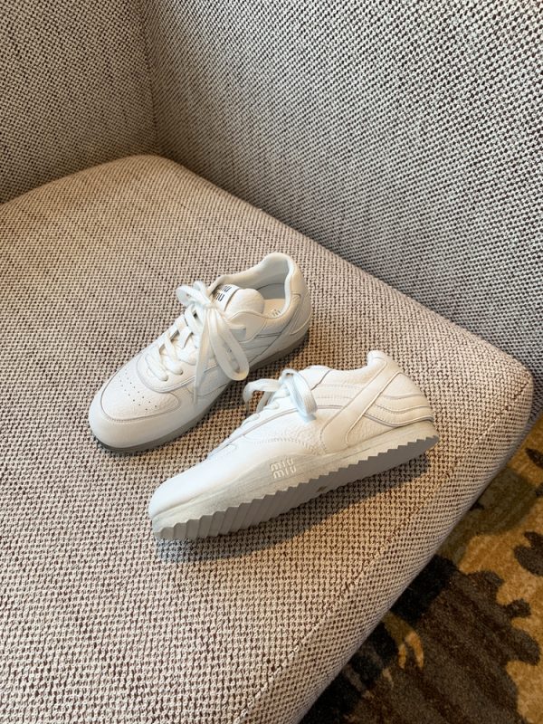 Women's White Genuine Leather Sneakers - Retro 2025 Training Shoes, Lightweight Thick Sole, Non-Slip Casual Sports Footwear