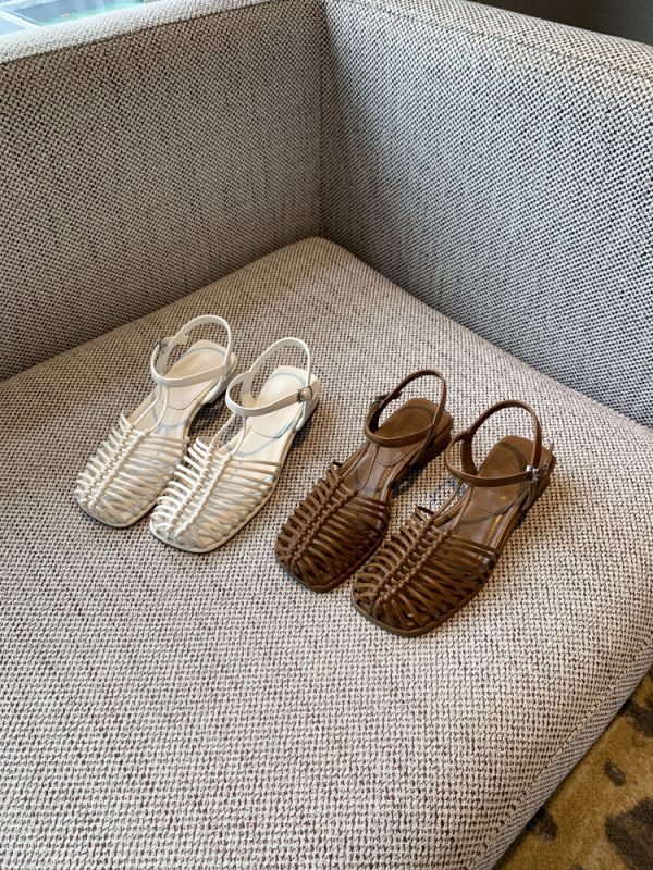Women's Woven Closed-Toe Sandals 2025 Summer Korean Style Breathable Hollow Roman Commuter Shoes for Versatile Fashion
