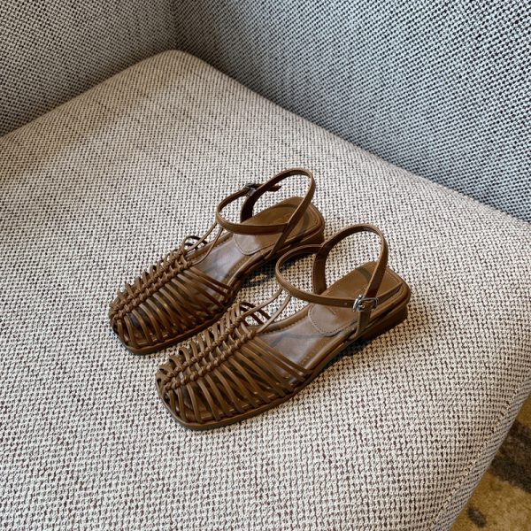 Women's Woven Closed-Toe Sandals 2025 Summer Korean Style Breathable Hollow Roman Commuter Shoes for Versatile Fashion
