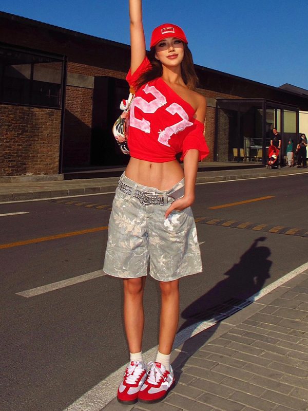 Y2K Off-Shoulder Red T-Shirt for Summer, Loose Fit Short-Sleeve Top with Digital Print, Spicy Girl American Style