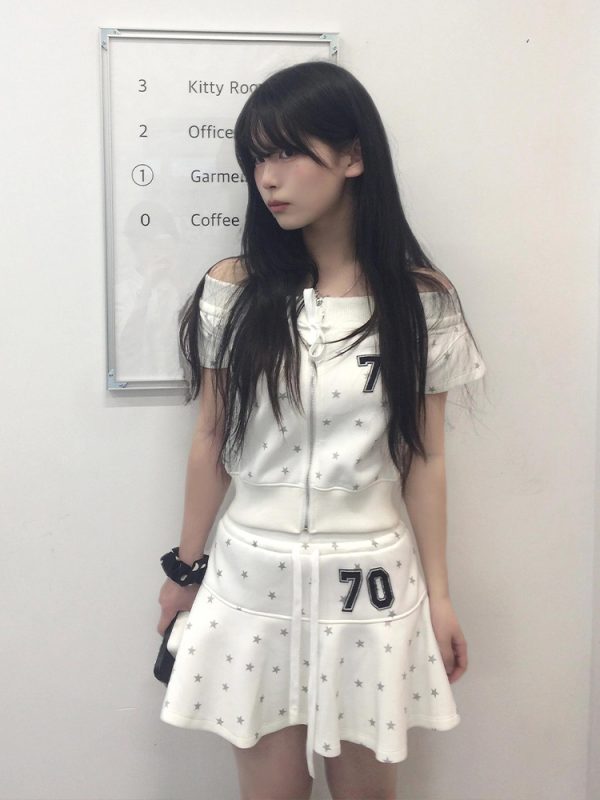 Y2K Summer Star Print Off-Shoulder Top & Slim-Fit Skirt Two-Piece Sports Suit for Women - American Style Sweet & Spicy Look